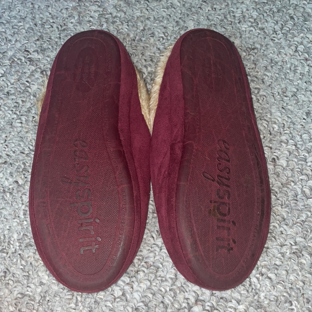 Slippers - Picture 3 of 3